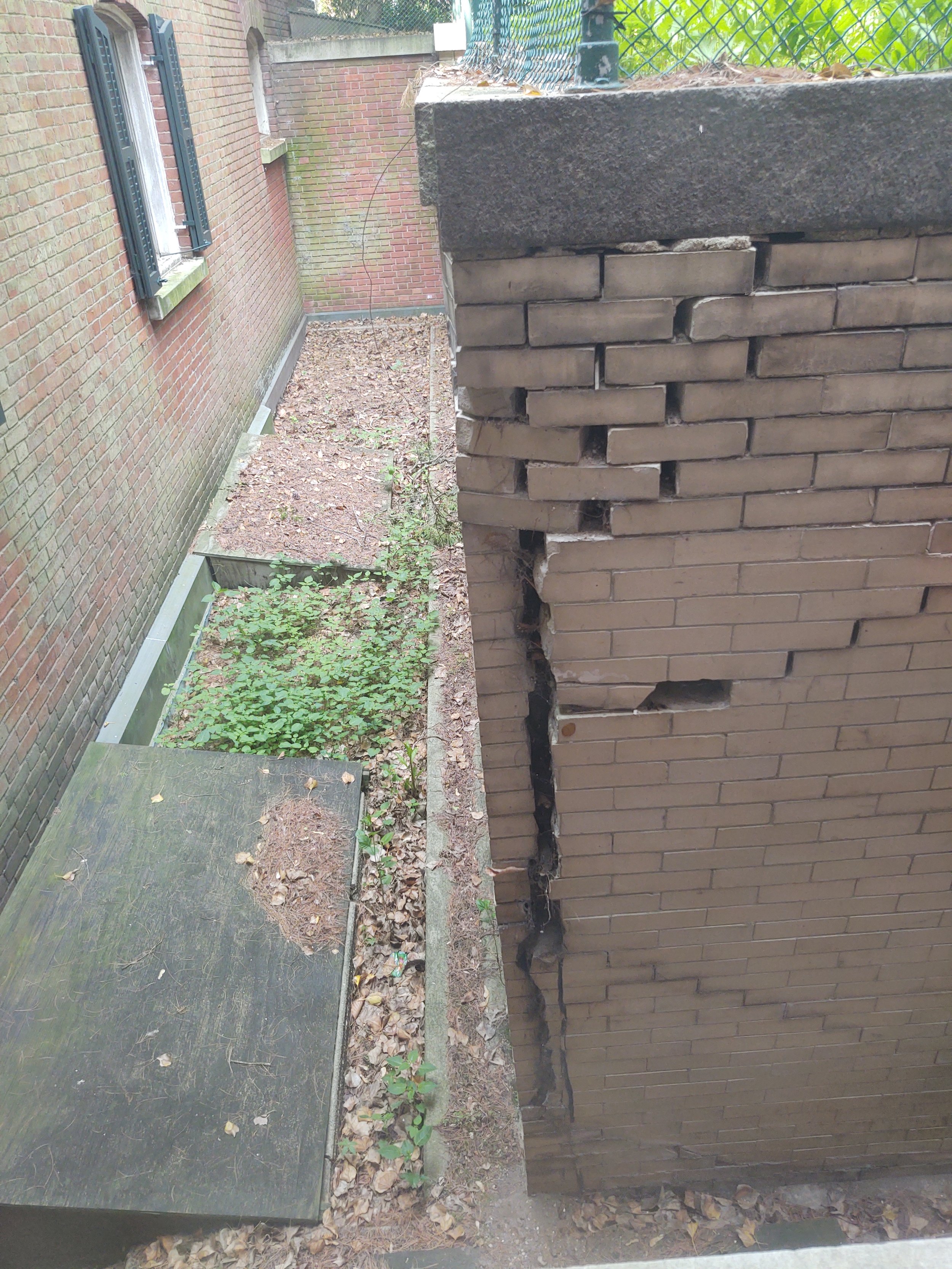 North Retaining Wall is located along the North wing of the Service Wing