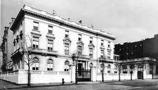 A Dining Room's Journey from Fifth Avenue to Old Westbury