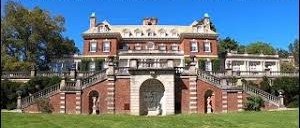 South Terrace of Westbury House: The rhythmic design of the Hampton Court wall creates visual interest and a sense of scale.