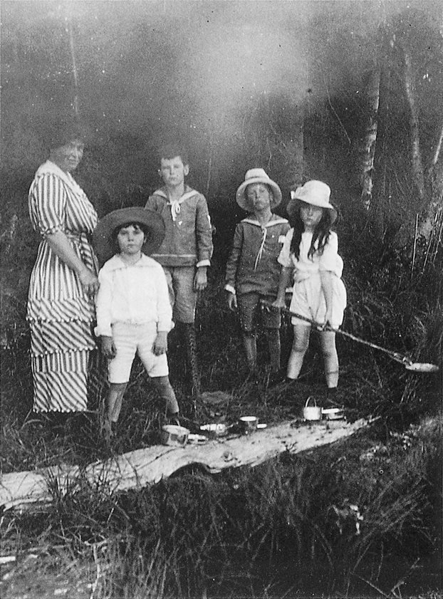 Phipps Children on vacation