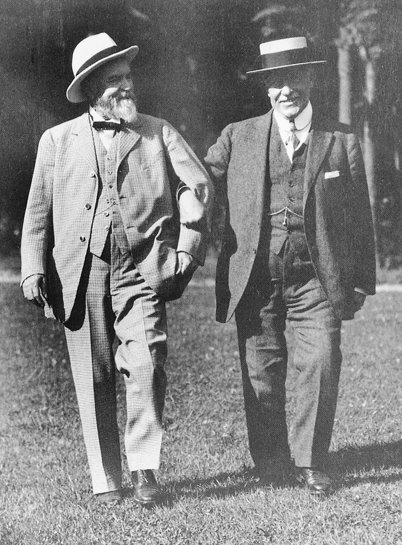 Henry Phipps (left) visits the Phipps Conservancy in 1915